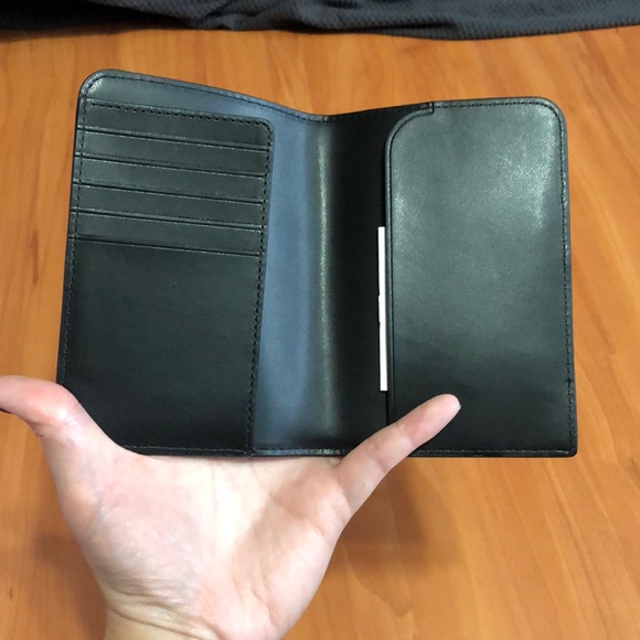 Kate Spade Passport Holder - Picture 2 of 3